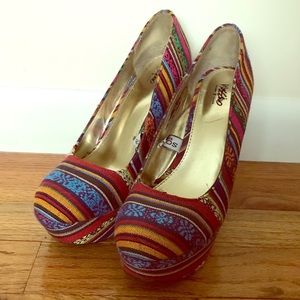 Tribal print wedges